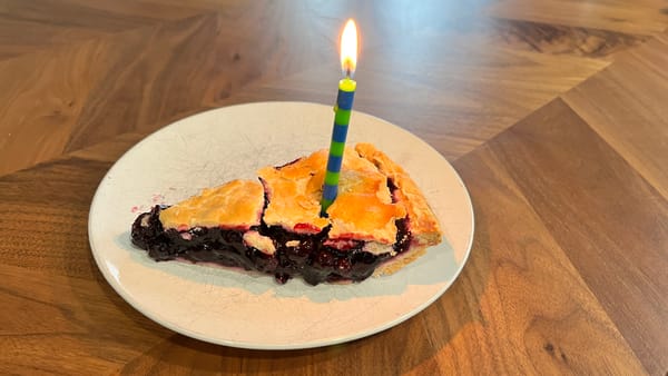 MR WRONG: Put a candle in my pie